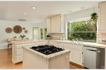 410 Tee Drive, Healdsburg, CA 95448 - Photo 12