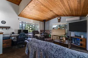 1618 Daphne Dr, Willits, CA 95490 - Photo 6