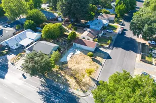 402 Grove Ave, Ukiah, CA 95482 - Photo 4