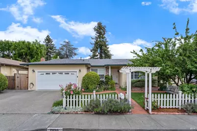 2020 Vista Lane, Petaluma, CA 94954 - Photo 2