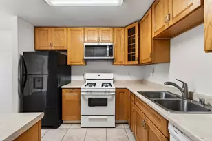 1834 Primavera Dr, Santa Rosa, CA 95409 - Photo 22