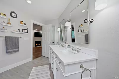 512 McNear Avenue, Petaluma, CA 94952 - Photo 54