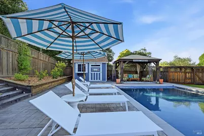 512 McNear Avenue, Petaluma, CA 94952 - Photo 34