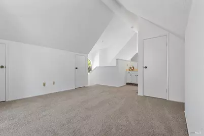 2426 Lakeview Drive, Santa Rosa, CA 95405 - Photo 20