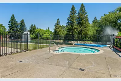 2426 Lakeview Drive, Santa Rosa, CA 95405 - Photo 34