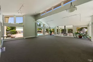 2426 Lakeview Dr, Santa Rosa, CA 95405 - Photo 38
