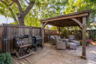 292 Begonia Blvd, Fairfield, CA 94533 - Photo 32