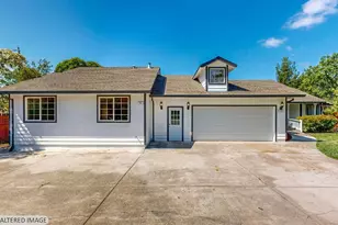 527 Middle Rincon Rd, Santa Rosa, CA 95409 - Photo 2