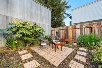 1325 Calistoga Avenue, Napa, CA 94559 - Photo 32