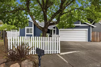2273 White Chapel Court, Santa Rosa, CA 95401 - Photo 2