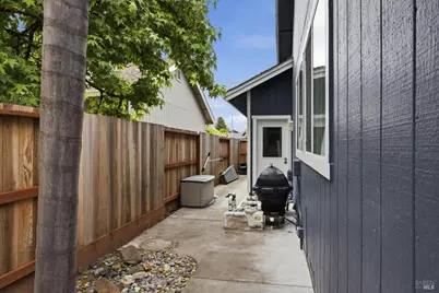 2273 White Chapel Court, Santa Rosa, CA 95401 - Photo 20