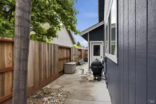2273 White Chapel Ct, Santa Rosa, CA 95401 - Photo 20