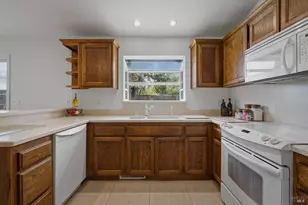 2273 White Chapel Ct, Santa Rosa, CA 95401 - Photo 24