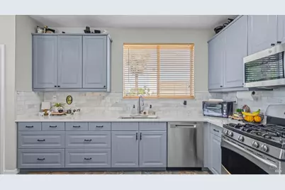 873 Turquoise Street, Vacaville, CA 95687 - Photo 12