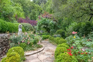 2 Woodland Pl, Kentfield, CA 94904 - Photo 46