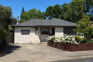 548 Peach St, Ukiah, CA 95482 - Photo 1