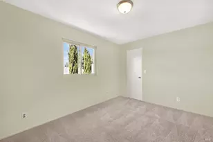 1067 Woodridge Dr, Vacaville, CA 95687 - Photo 38