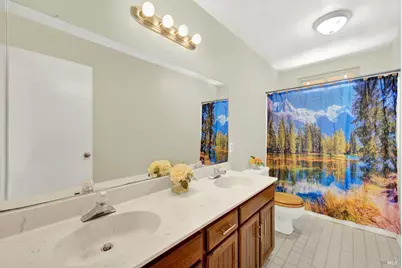 1067 Woodridge Drive, Vacaville, CA 95687 - Photo 40