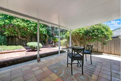 1067 Woodridge Drive, Vacaville, CA 95687 - Photo 48