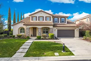 455 Peacock Way, Vacaville, CA 95688 - Photo 2