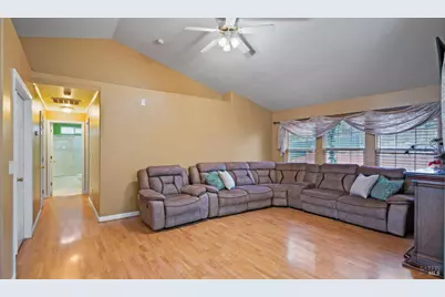 19070 Ravenhill Road, Hidden Valley Lake, CA 95467 - Photo 4
