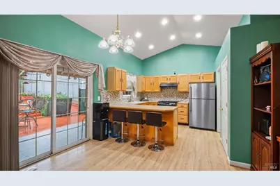 19070 Ravenhill Road, Hidden Valley Lake, CA 95467 - Photo 8