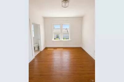 587 Seymour Street, Napa, CA 94559 - Photo 8
