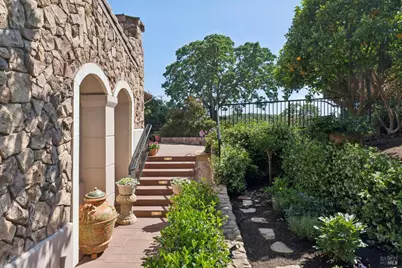 115 Stonetree Lane, Novato, CA 94945 - Photo 6