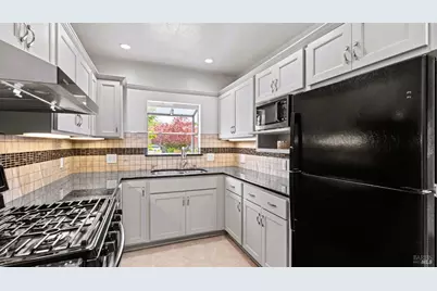 21451 Rizzo Avenue, Castro Valley, CA 94546 - Photo 10