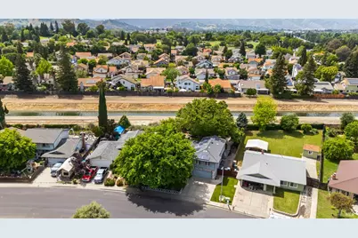 336 Royal Oaks Drive, Vacaville, CA 95687 - Photo 58