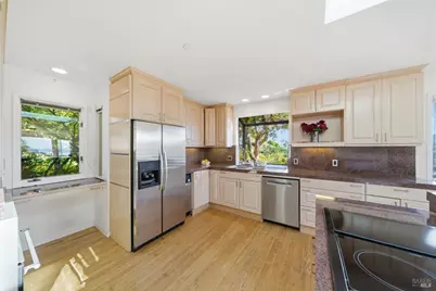 11 Saint Bernard Lane, Tiburon, CA 94920 - Photo 10
