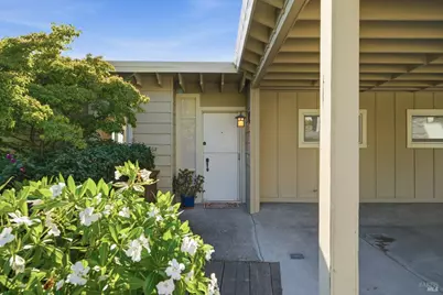 11 Saint Bernard Lane, Tiburon, CA 94920 - Photo 2