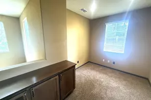 101 Summerfield Dr, Vacaville, CA 95687 - Photo 6