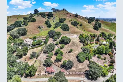 4117 Caligiuri Canyon Road, Vacaville, CA 95688 - Photo 2