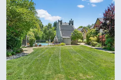 216 Foss Creek Circle #B, Healdsburg, CA 95448 - Photo 18