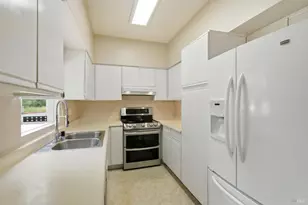 801 Forest Run, Hercules, CA 94547 - Photo 16