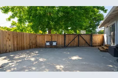 3581 Young Avenue, Napa, CA 94558 - Photo 26