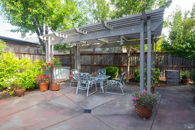 979 Lupine Court, Healdsburg, CA 95448 - Photo 38