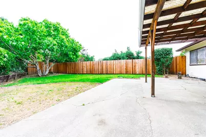 90 Summers Avenue, Novato, CA 94945 - Photo 14