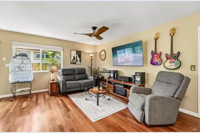 911 Hudis Street, Rohnert Park, CA 94928 - Photo 8