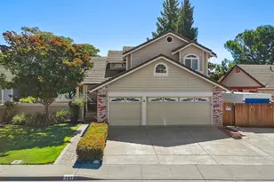 307 Bluebell Ct, Vacaville, CA 95687 - Photo 2