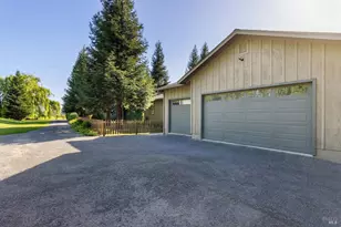 14631 Kinley Dr, Healdsburg, CA 95448 - Photo 38