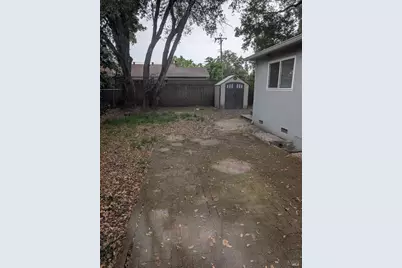 2008 Sonoma Avenue, Santa Rosa, CA 95405 - Photo 10