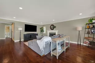 686 Windsor Dr, Benicia, CA 94510 - Photo 14