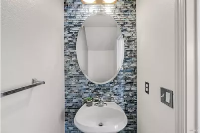 2556 N Village Drive, Santa Rosa, CA 95403 - Photo 14