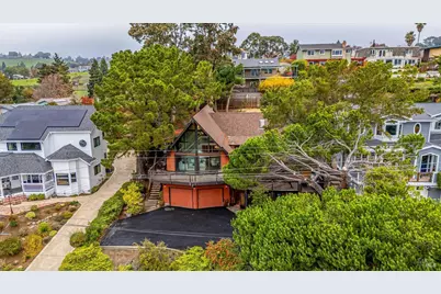 1365 W L Street, Benicia, CA 94510 - Photo 2