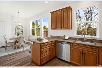 2042 Ravello Way, Santa Rosa, CA 95403 - Photo 8