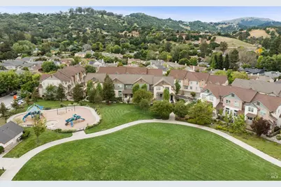 87 Almond Court, San Rafael, CA 94903 - Photo 2