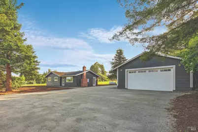 6370 Bloomfield Road, Petaluma, CA 94952 - Photo 2