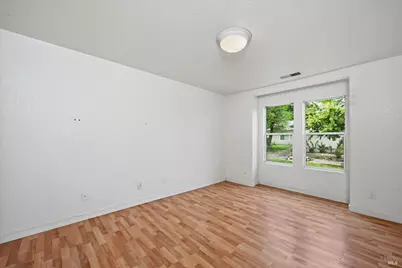 18057 Spyglass Road, Hidden Valley Lake, CA 95467 - Photo 14